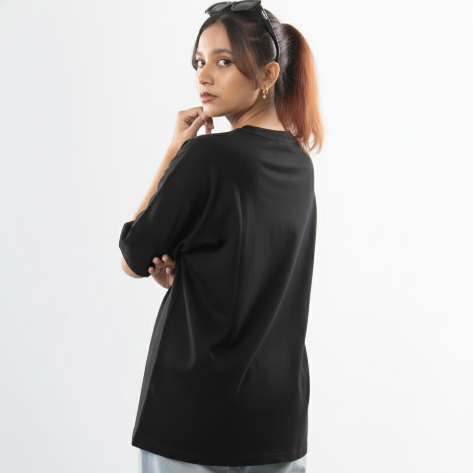 Black Oversized T-Shirt – 240 GSM Heavyweight Cotton | Unisex Streetwear Fit